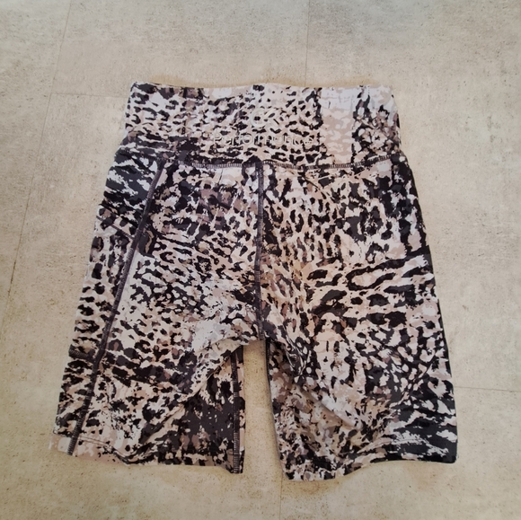 CK Performance Biker Shorts - Picture 2 of 6